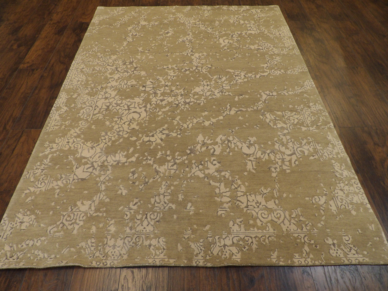 Back of hand-knotted broken damask rug showing construction