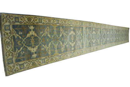Oushak Indo Ziegler rug border detail