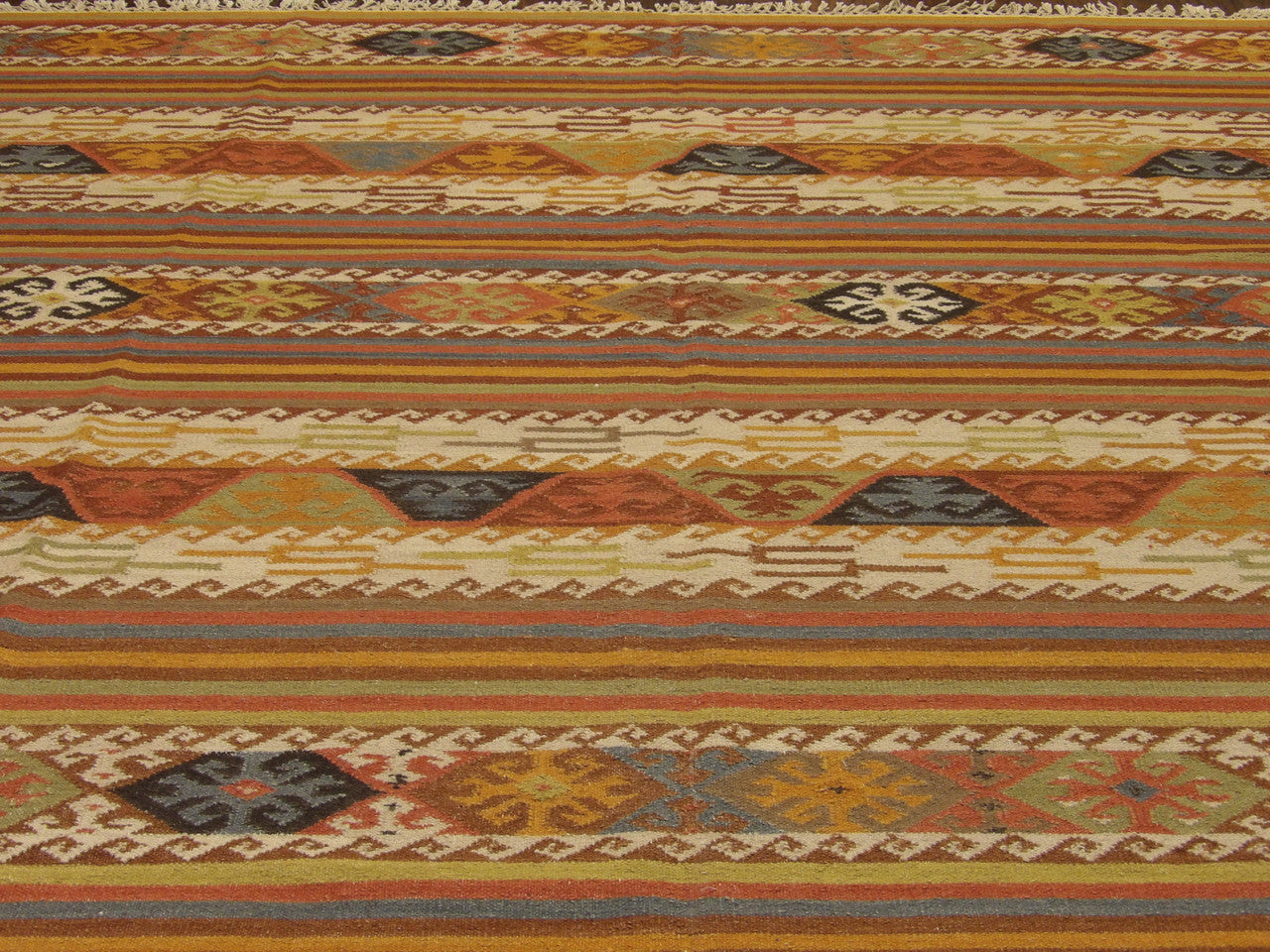 Back of Coastal Flat Weave Indoor/Outdoor Beach hand-knotted rug
