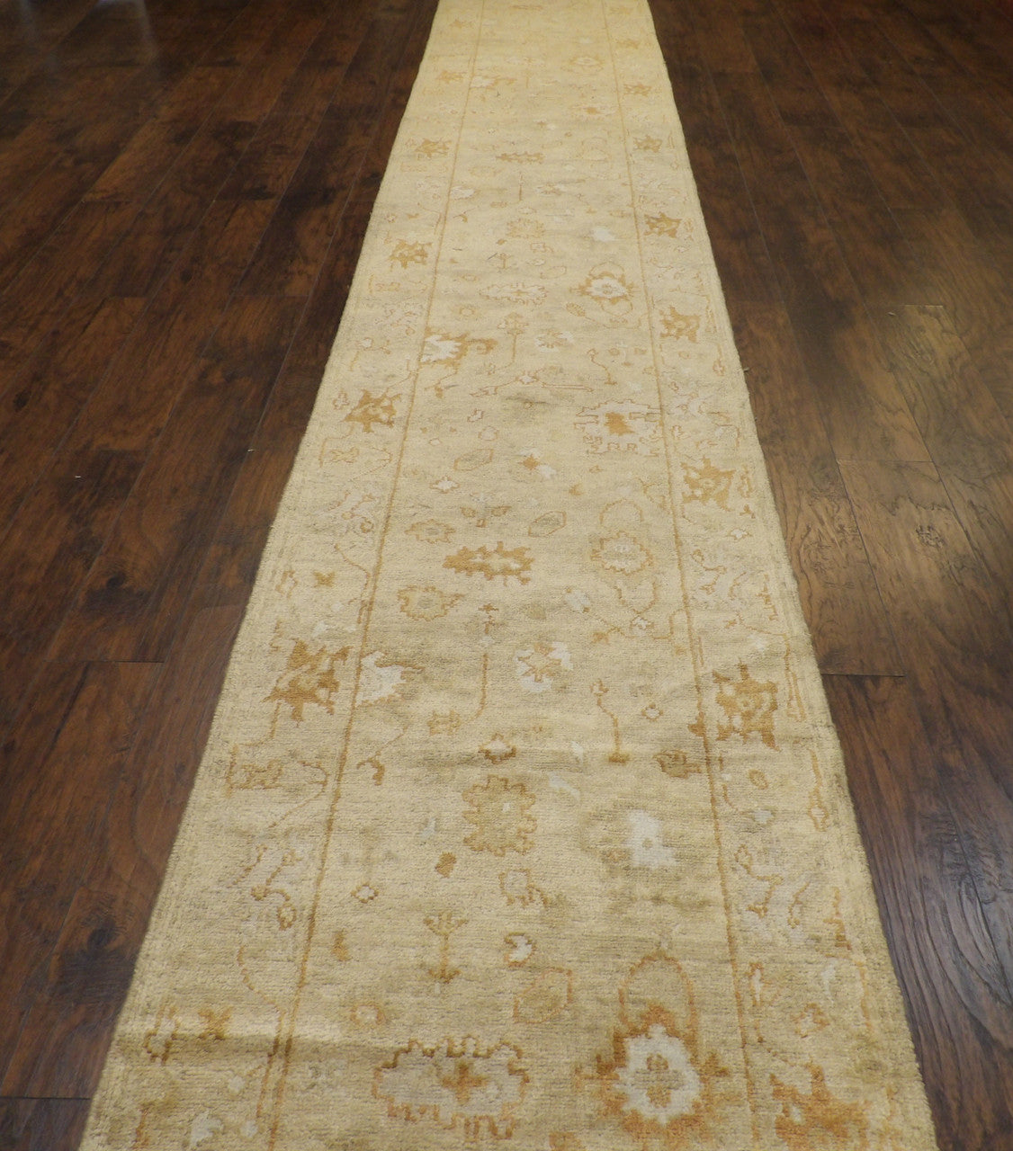 Turk Oushak Wash rug corner detail