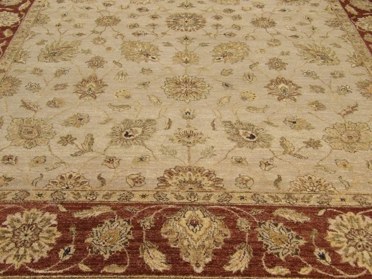 Agra Ziegler rug border detail