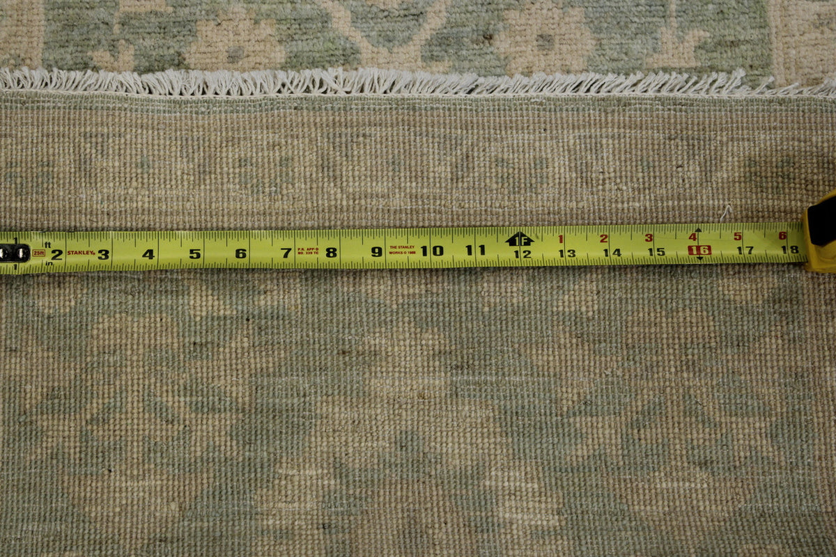 Oushak Chobi rug corner detail