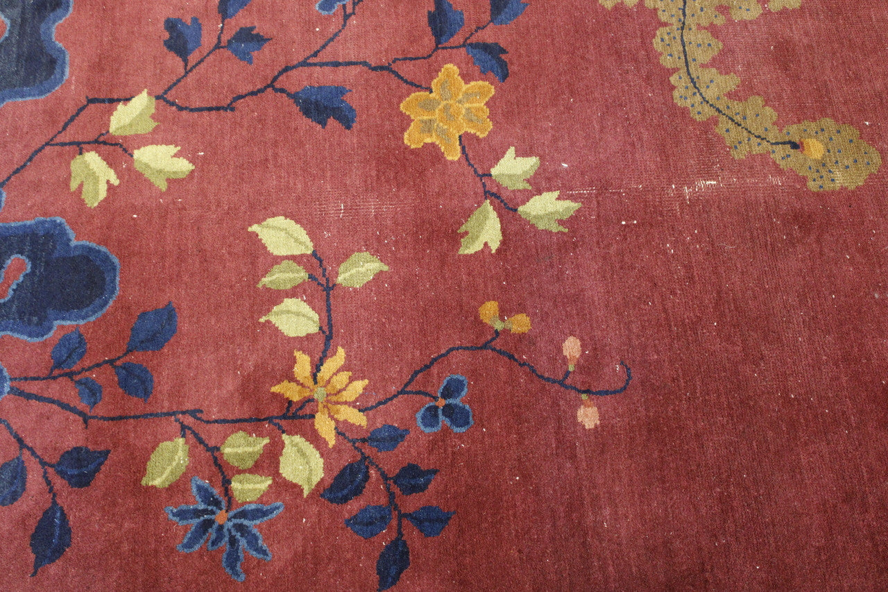 Traditional Antique Nicolson rug border detail