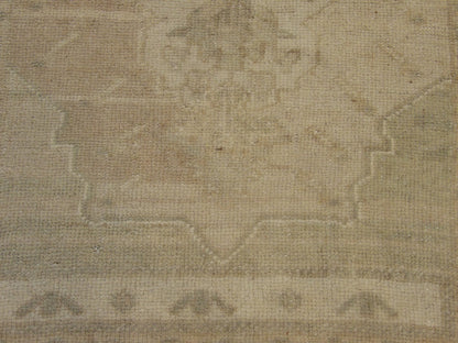 Yastik rug edge and fringe detail, beige