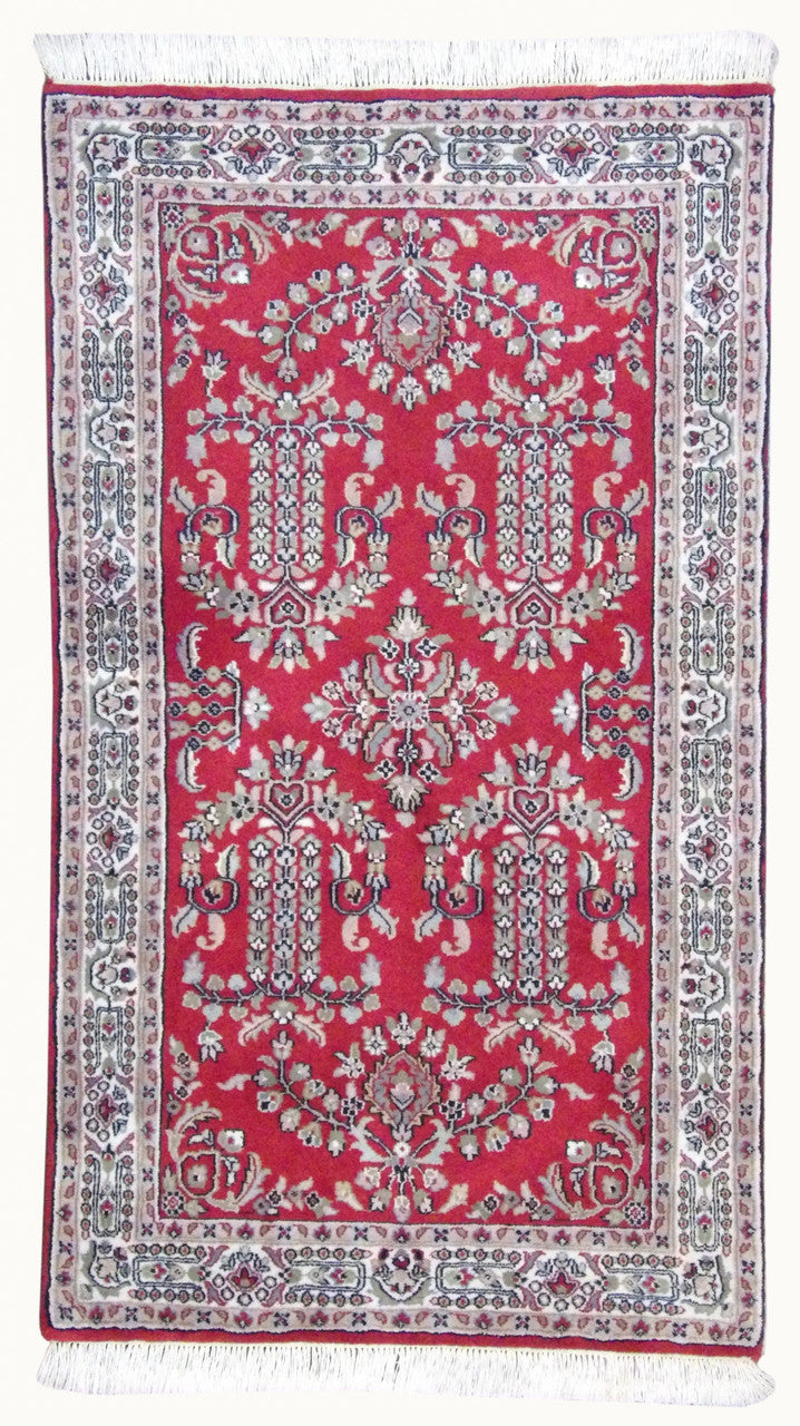 Persian Farahan hand-knotted wool rug in Beige & Red, full view