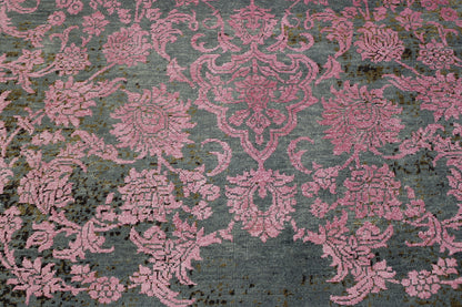 Back of Transitional Broken Design hand-knotted rug
