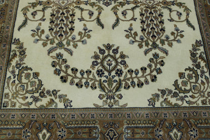 Close-up of wool pile, Beige & Pink rug