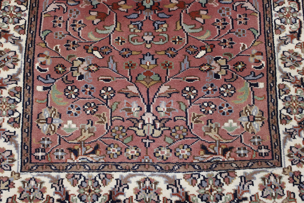 Traditional Fine Herati rug border detail