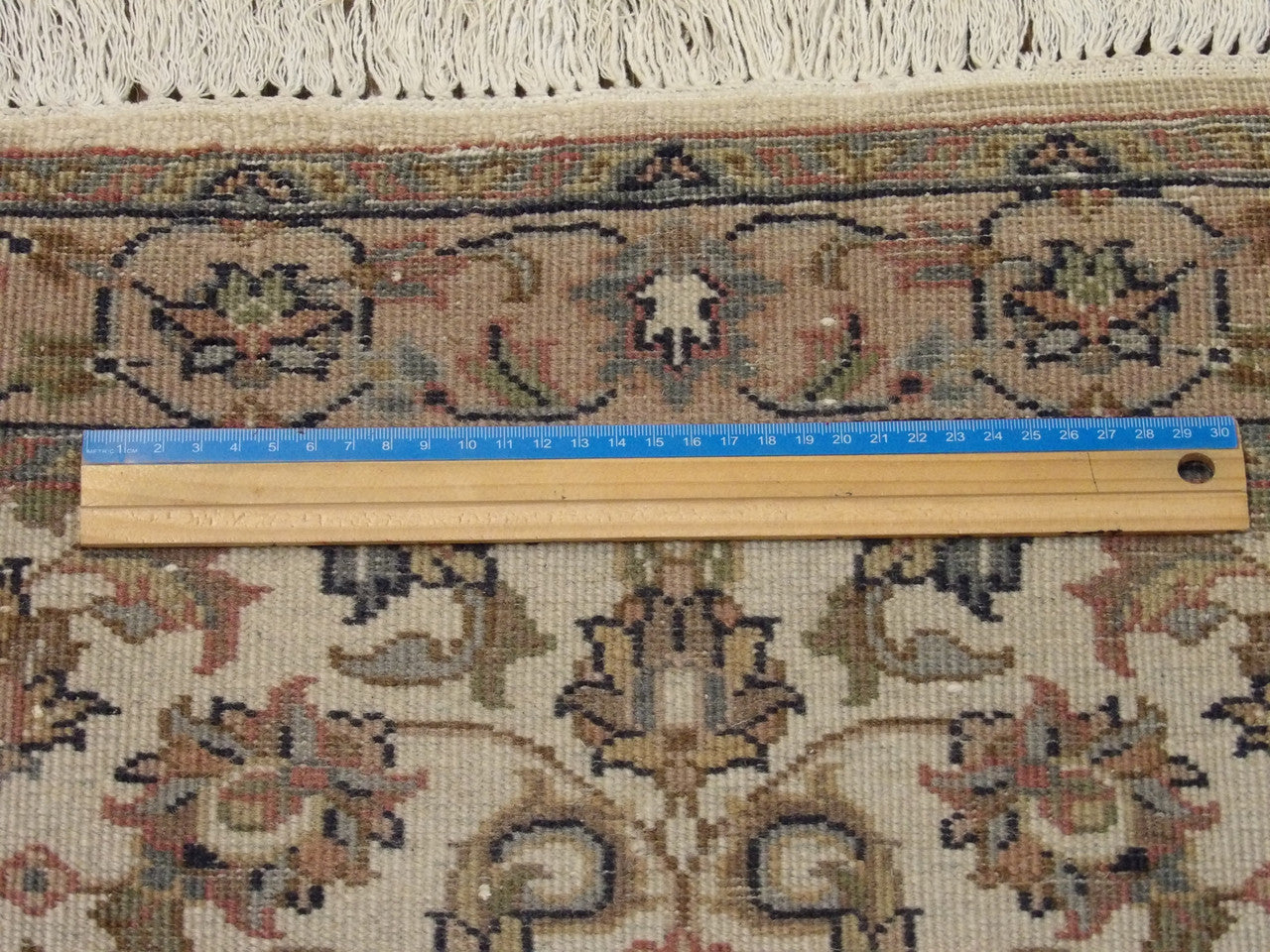 Beige & Pink Fine Persian Bidjar rug in room setting