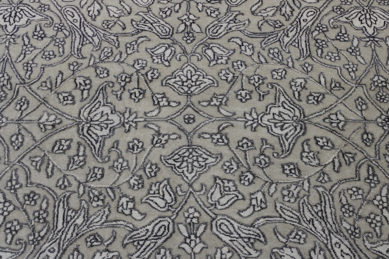 Traditional Haji Jalili rug border detail