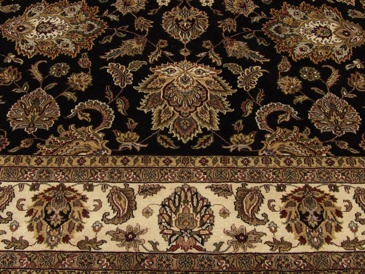 Fine Persian Mashad rug border detail
