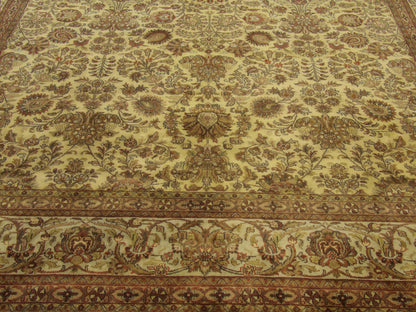 Fine Persian Kashan rug border detail