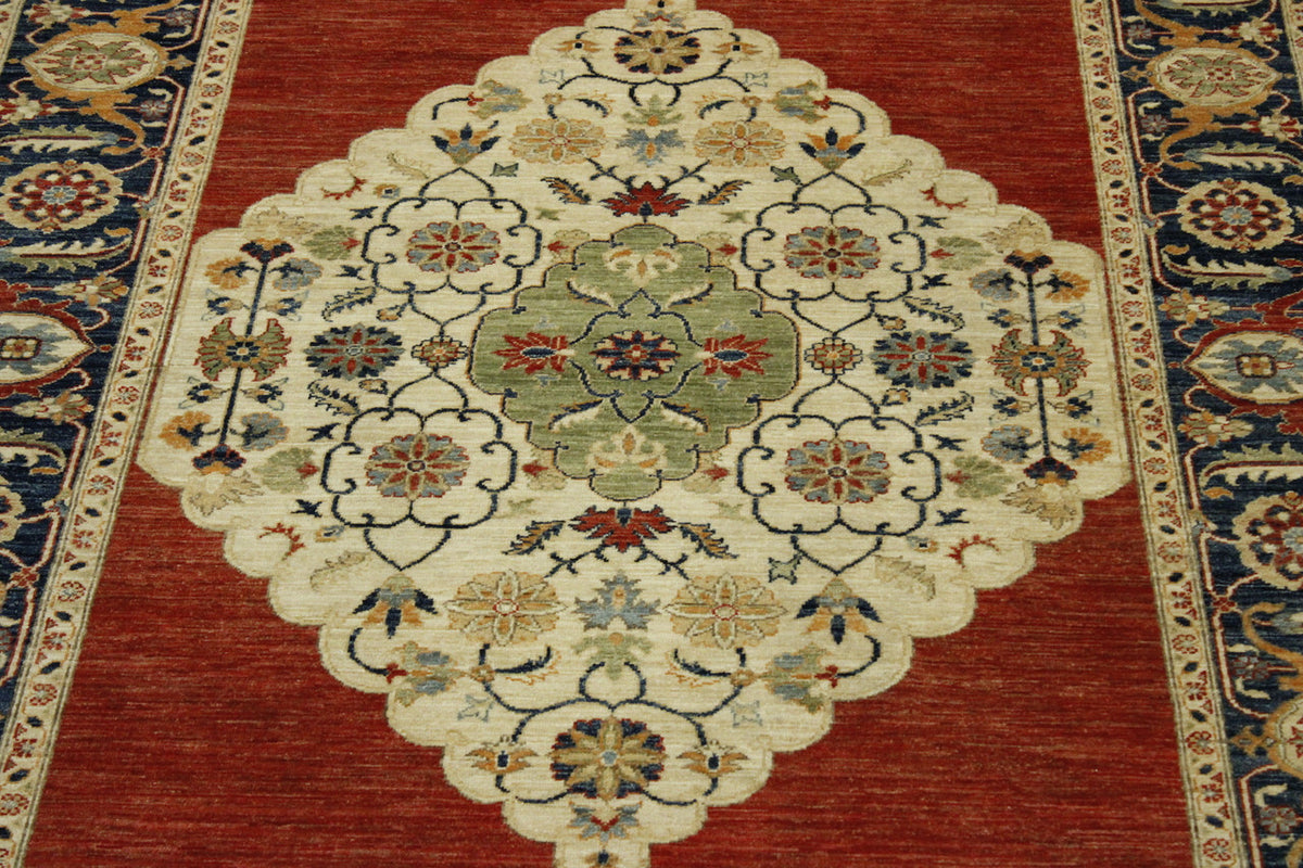 Tribal Fine Sherapi rug corner detail