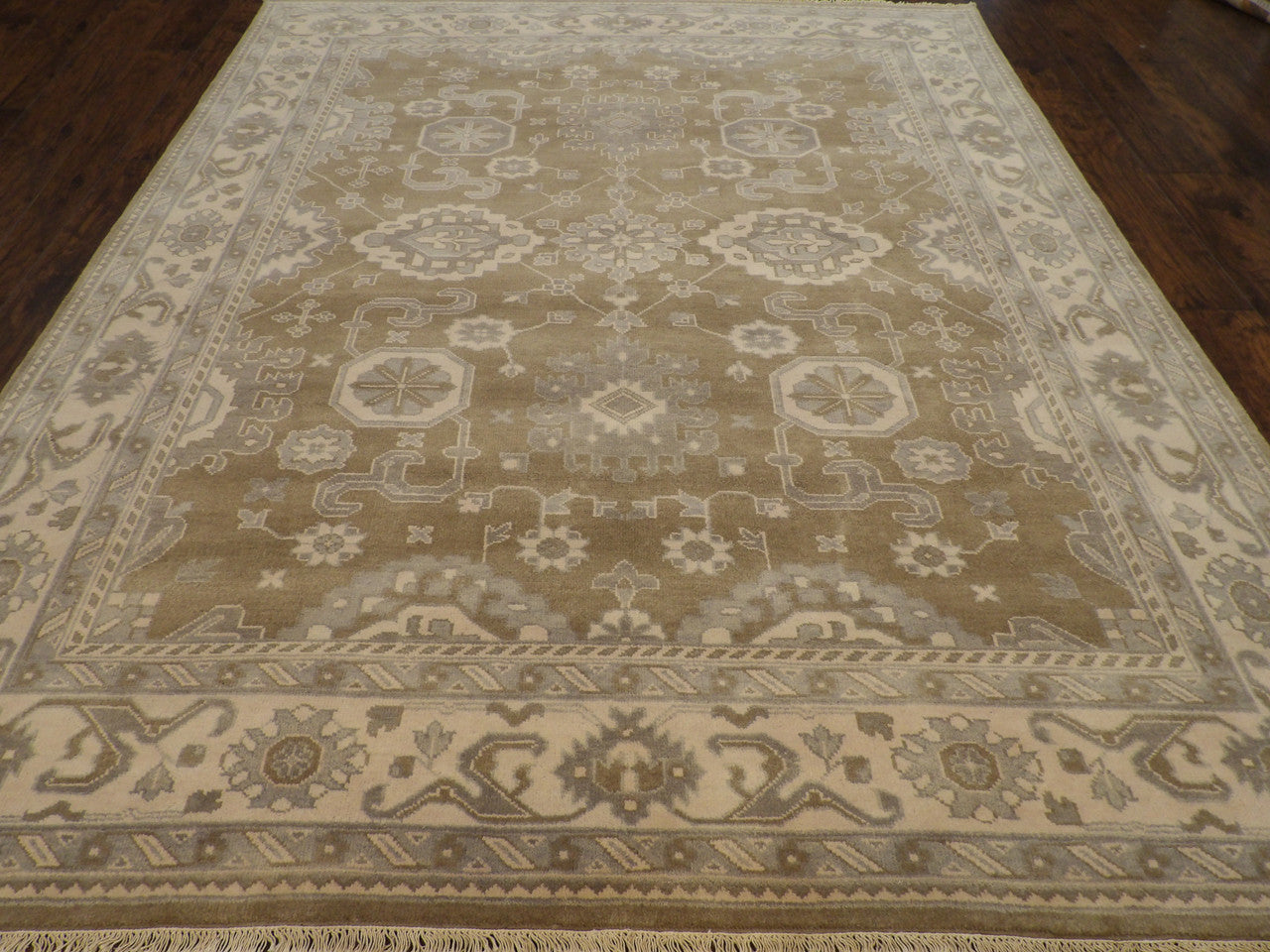 Close-up of wool pile, Green & Beige rug