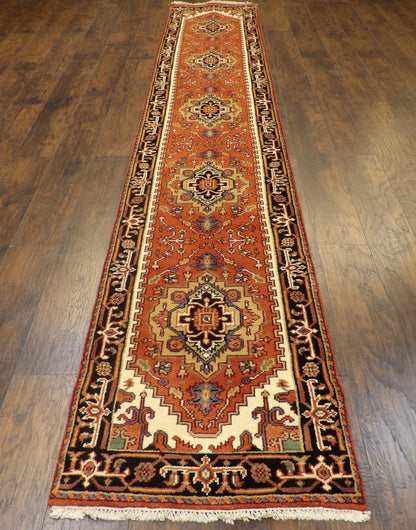 Tribal Heriz rug corner detail
