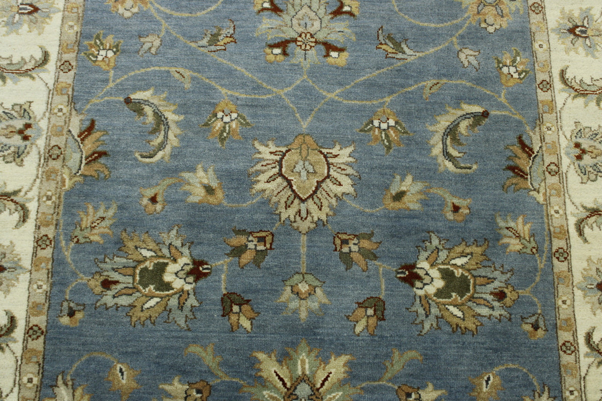 Oushak Indo Ziegler rug corner detail