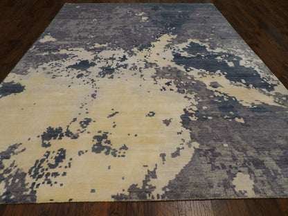 Close-up of silk sheen on ocean design rug texture