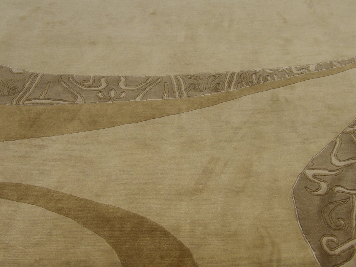 Modern curve rug border detail