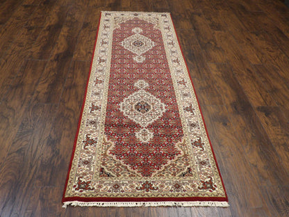 Close-up of wool pile, Beige & Red rug