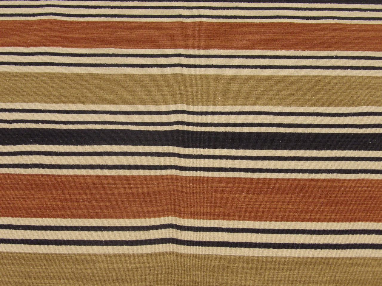 Coastal rug border detail