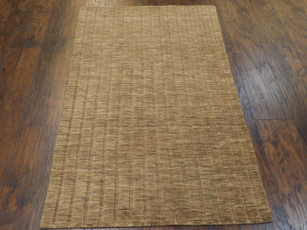 Modern Loom-Knotted rug corner detail