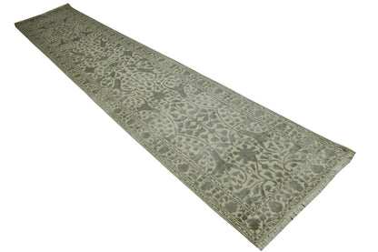 Close-up of wool-silk pile, Gray & Beige rug