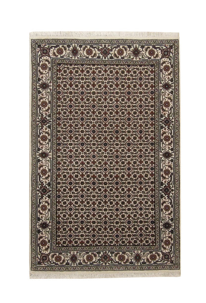 Traditional Indo Bidjar hand-knotted wool rug in Beige, full view