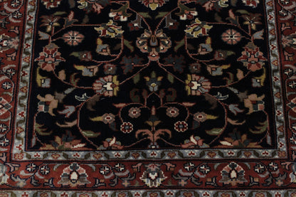 Traditional Fine Heraki rug border detail