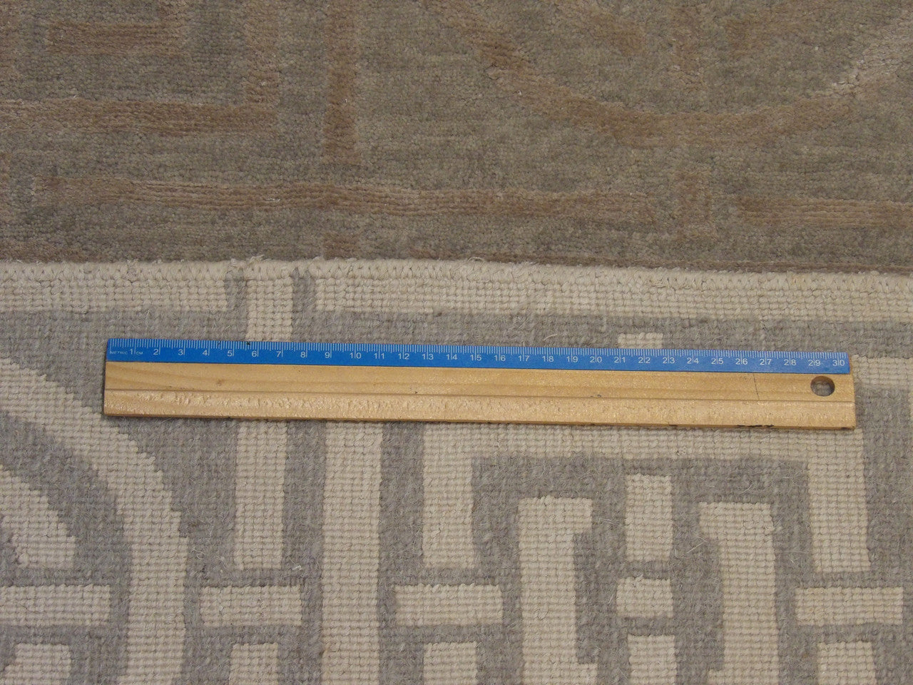 Blue & Gold Modern Circle Design rug in room setting