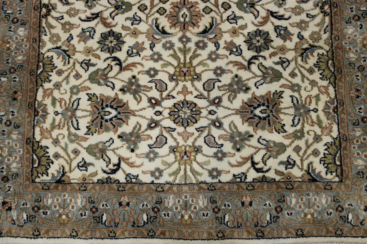 Close-up of wool pile, Beige rug