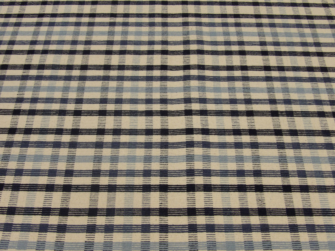 Coastal Flat Weave Indoor/Outdoor Beach rug border detail