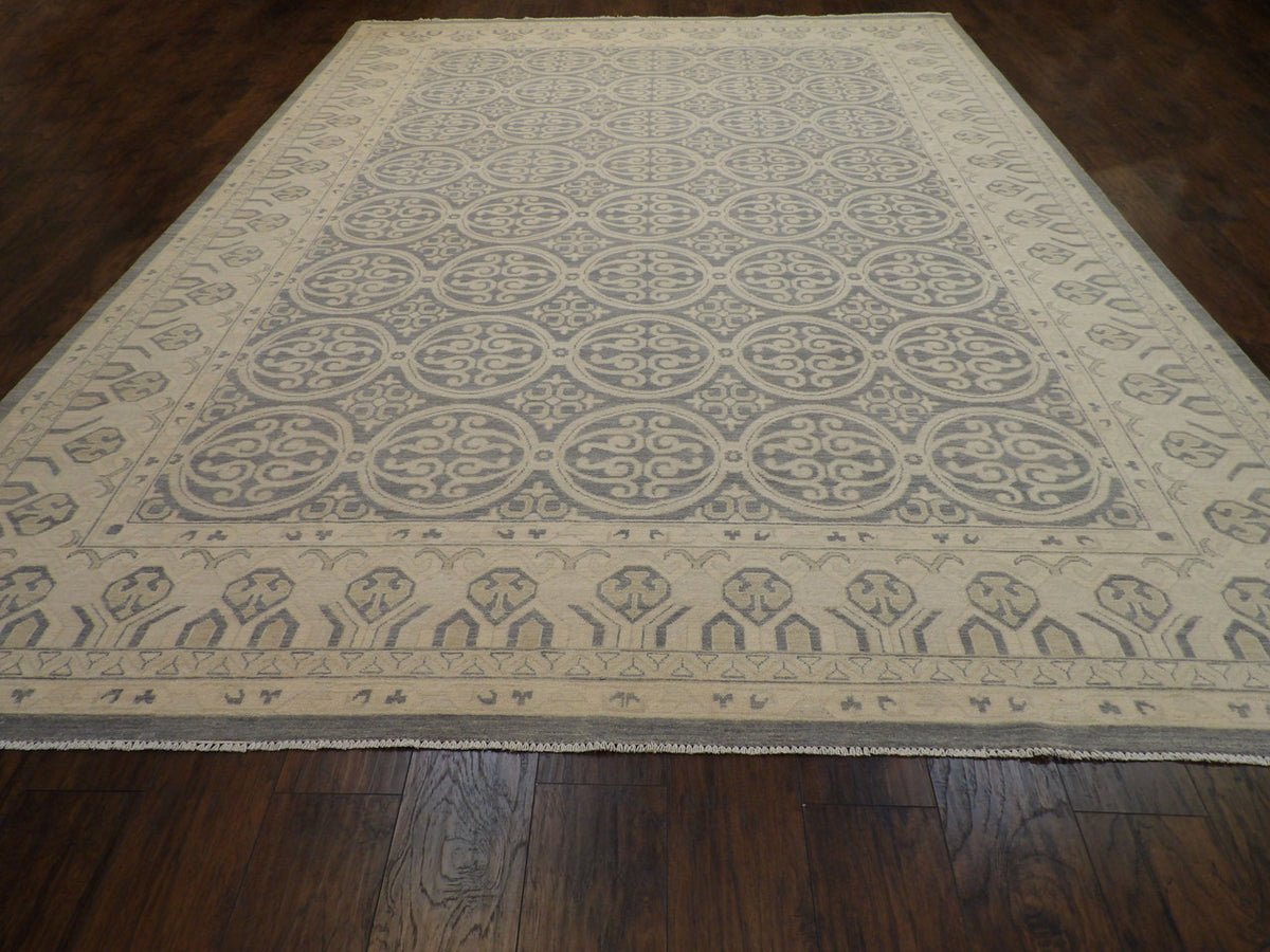 Oushak Khotan rug border detail, beige and blue