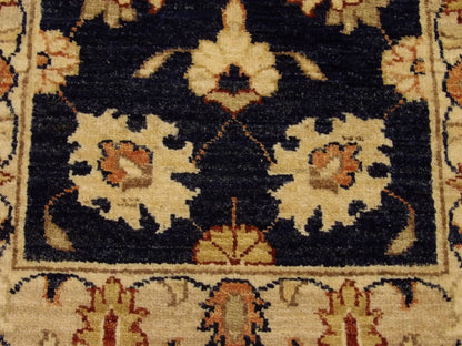 Oushak Chobie runner border detail, blue and beige
