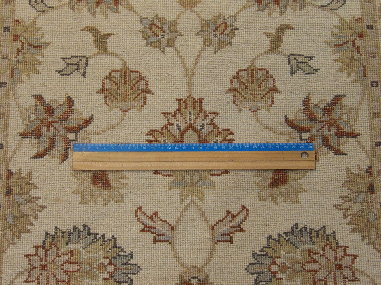 Ivory Indo Chobi rug in room setting