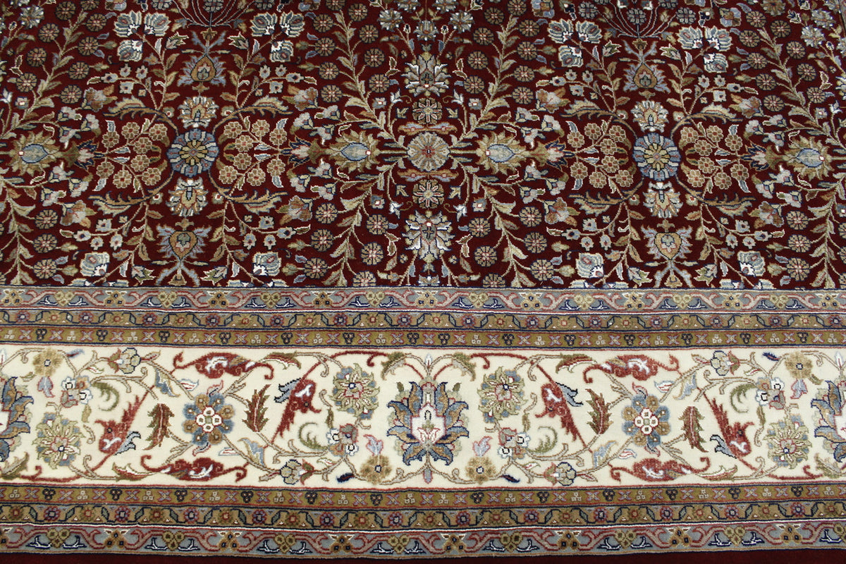 Traditional Fine Sherapi rug border detail