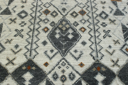 Tribal Moroccan Flatweave rug border detail