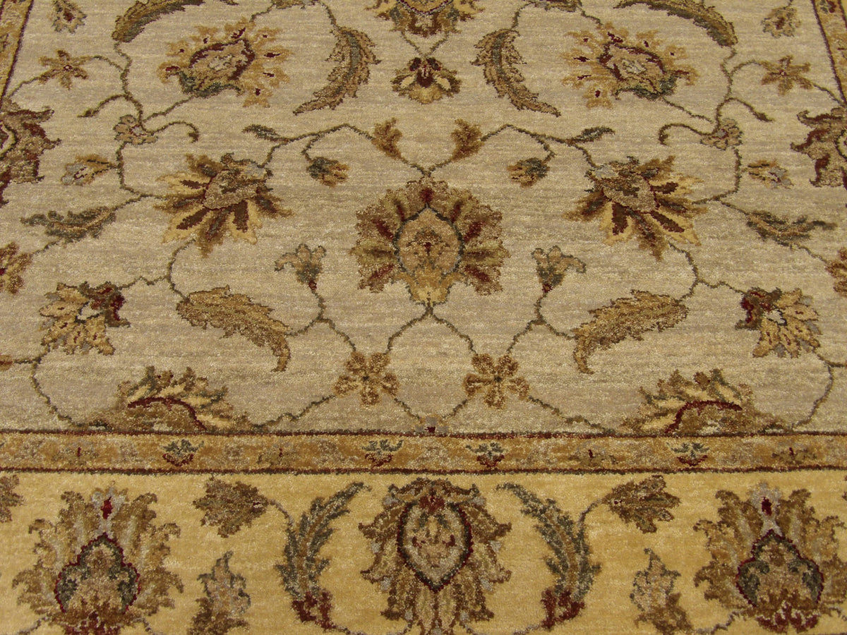 Indo Oushak Chobi Vegetable Dye rug border detail