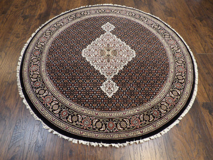 Close-up of wool-silk pile, Black rug