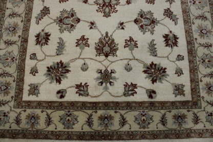 Traditional Indo Agra Chobi rug border detail