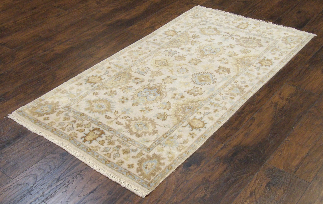 Oushak rug border detail