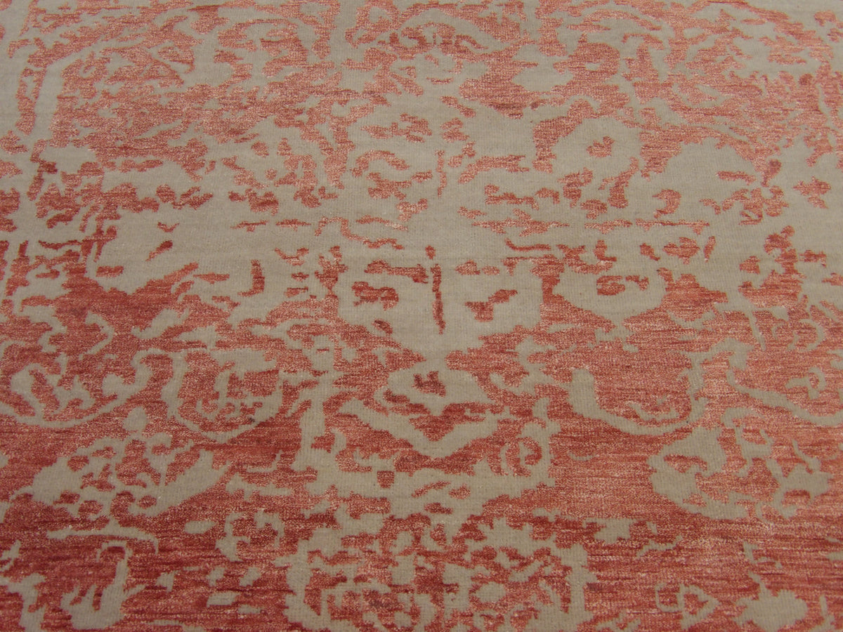 Modern Broken High Low rug border detail