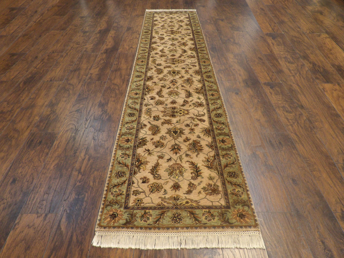 Close-up of wool pile, Green & Beige rug