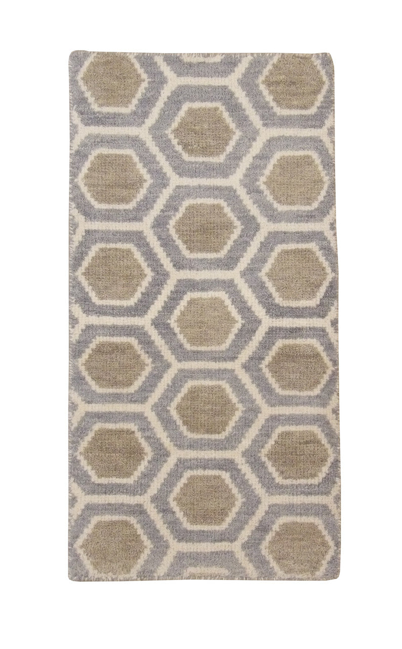 Modern Gemotrical Design hand-knotted wool rug in Beige, full view