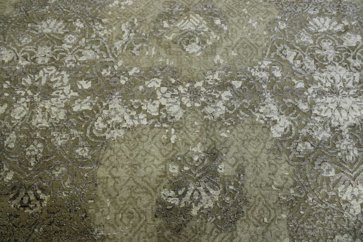 Transitional Abstract Broken Design rug corner detail