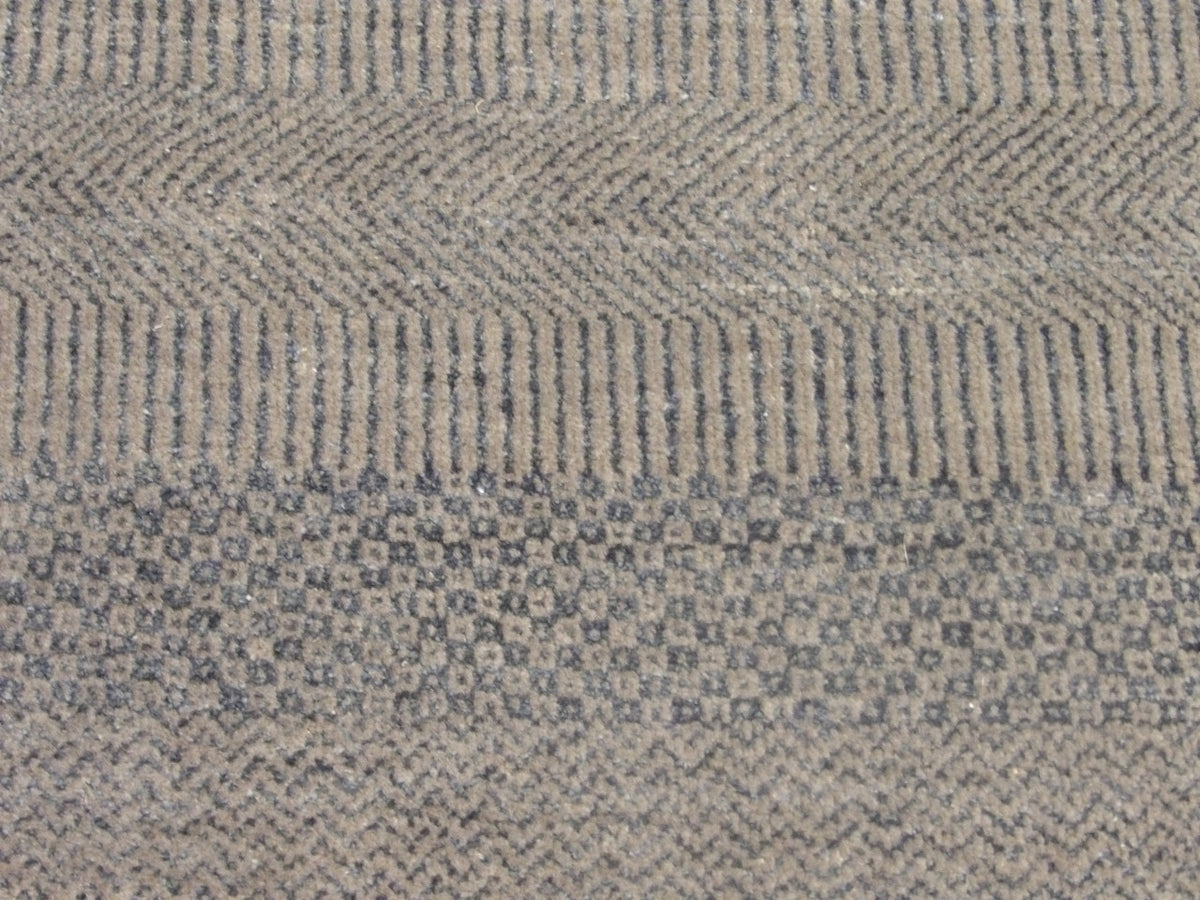 Grass rug border detail