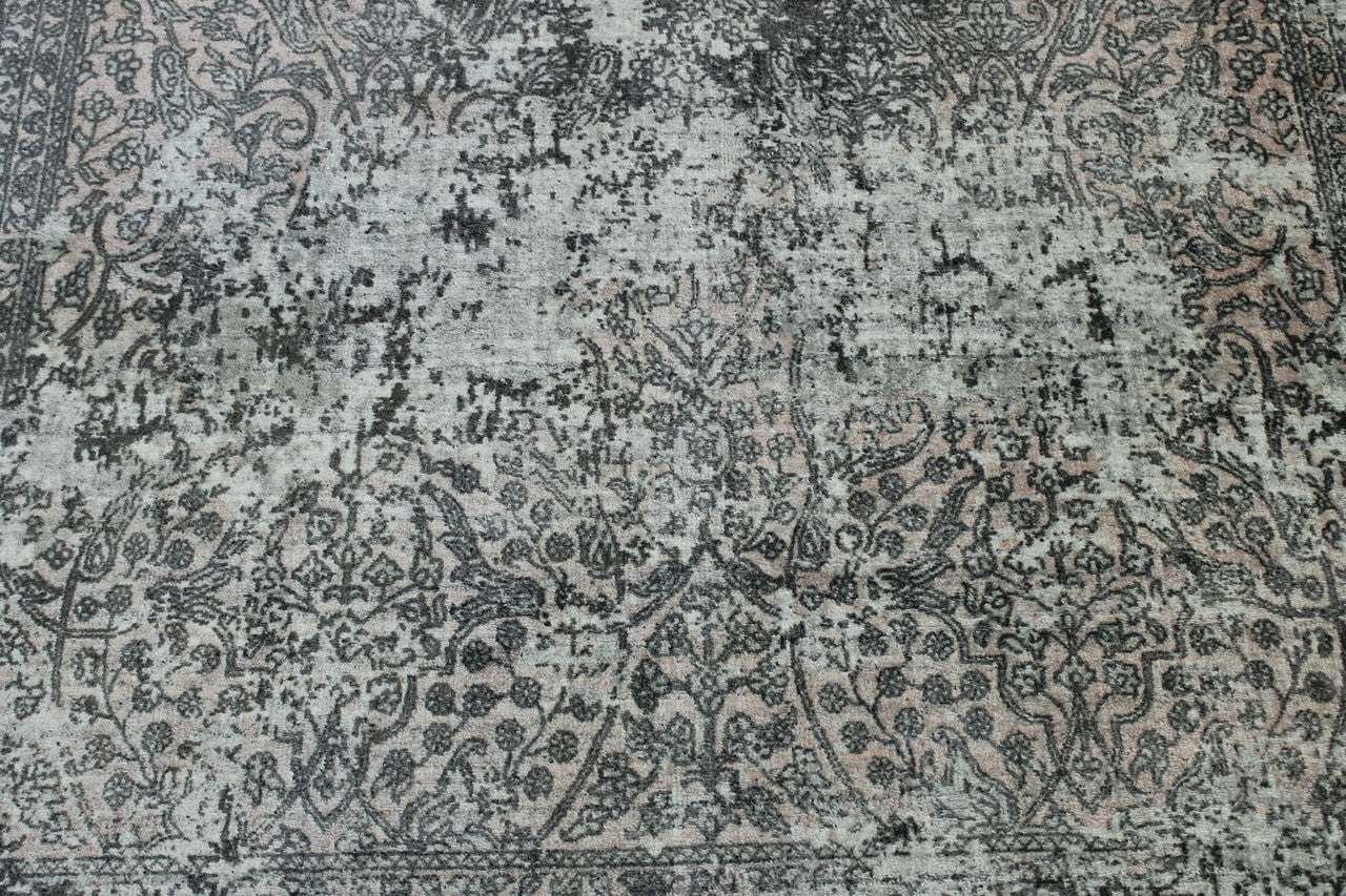 Modern Abstract Design rug corner detail