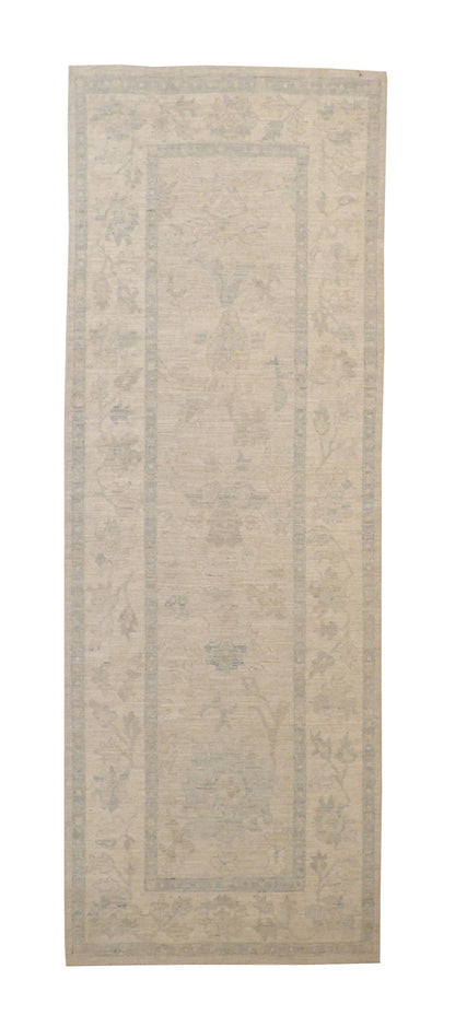Oushak Chobi hand-knotted wool rug in Beige & Pink, full view