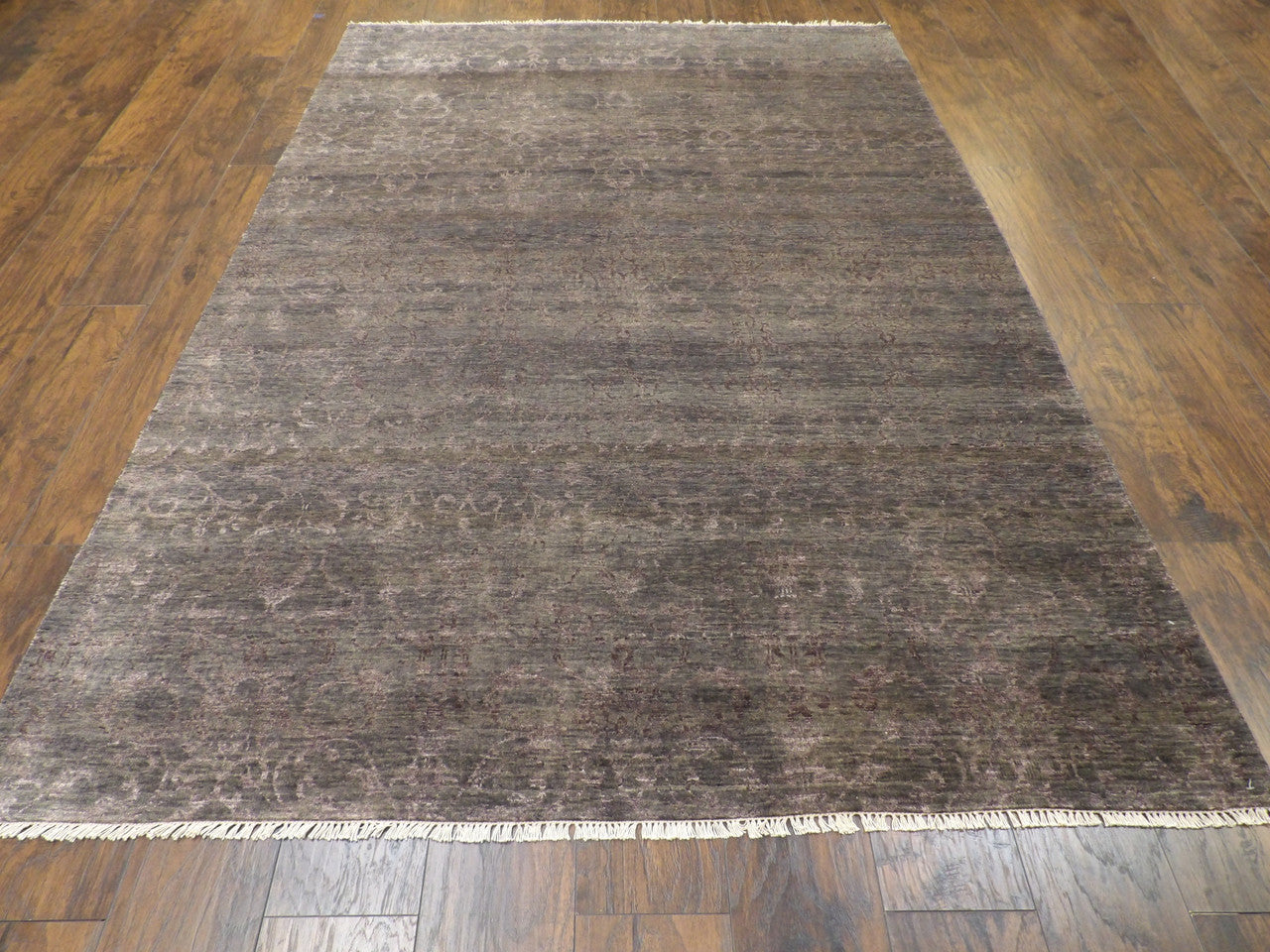 Transitional Damask Design High Low rug corner detail
