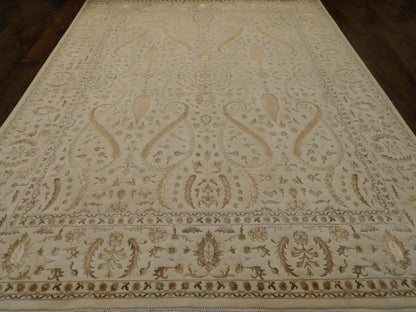 Fine Persian Haji Jalili rug corner detail