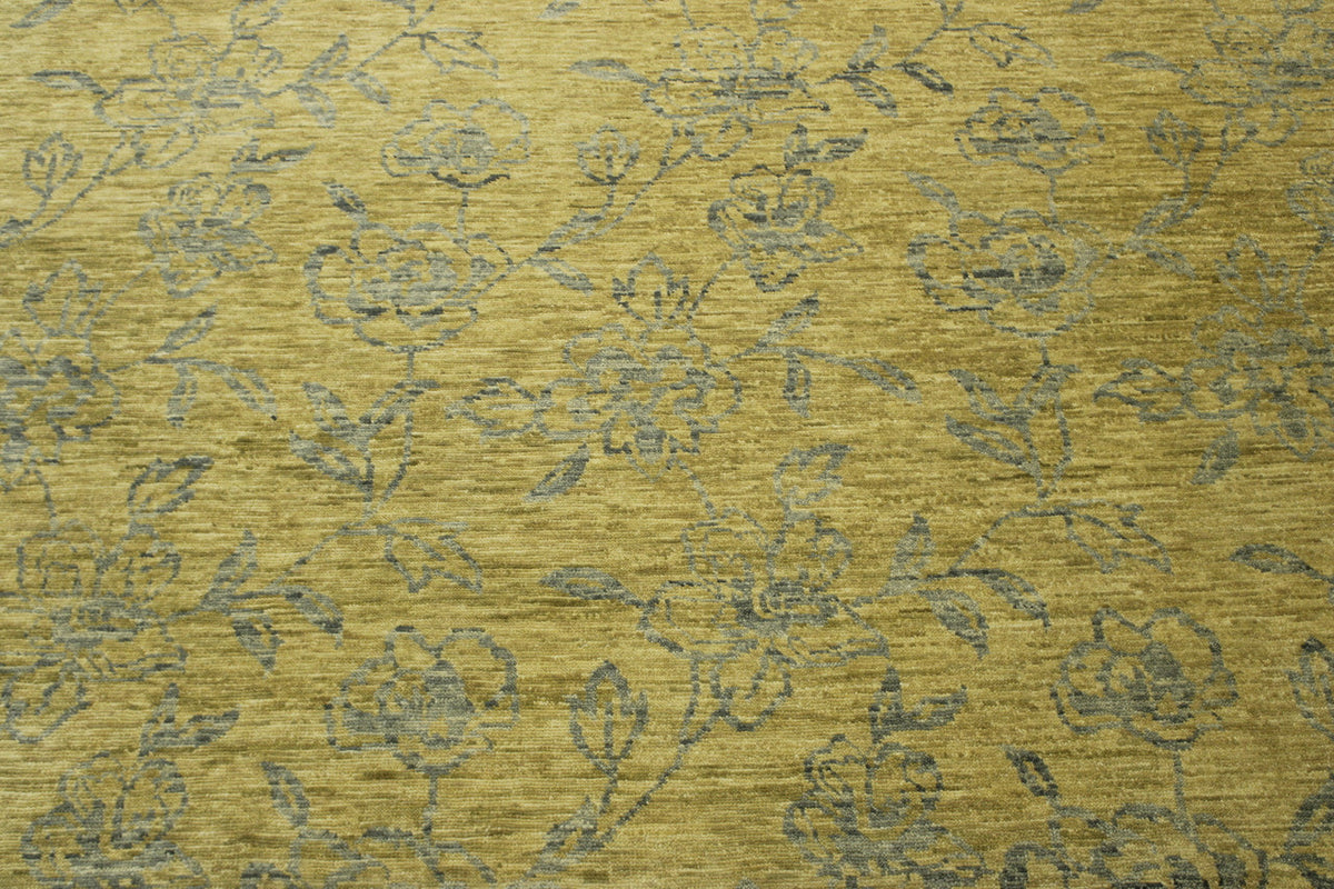 Oushak Floral Ziegler rug border detail